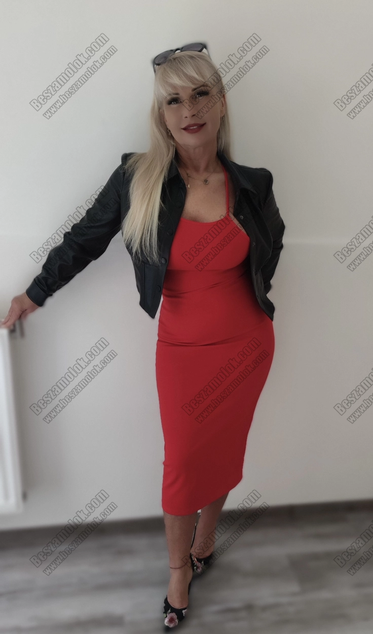 Dóri - +36 20 453 4927 - erotikus csuszkamasszazs foto