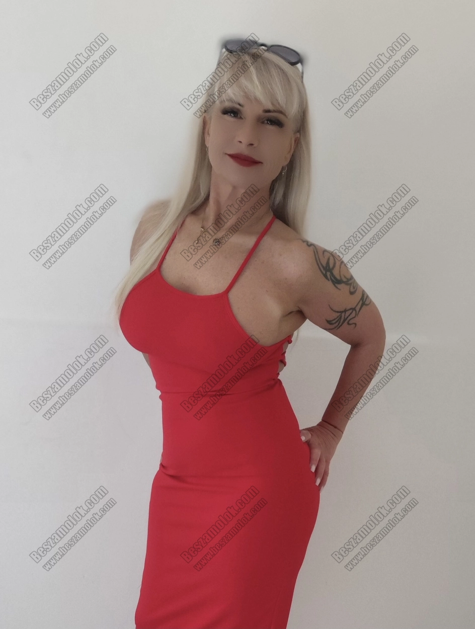 Dóri - +36 20 453 4927 - erotikus csuszkamasszazs foto