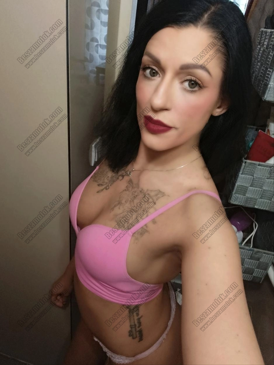 Ivett - +36 30 461 8914 - erotikus csuszkamasszazs foto