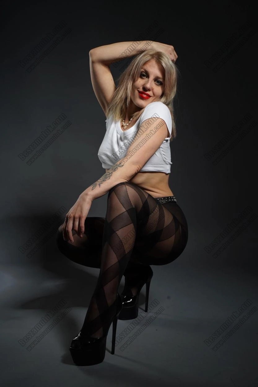 Sensual Valentina - +36 70 238 9560 - erotikus csuszkamasszazs foto